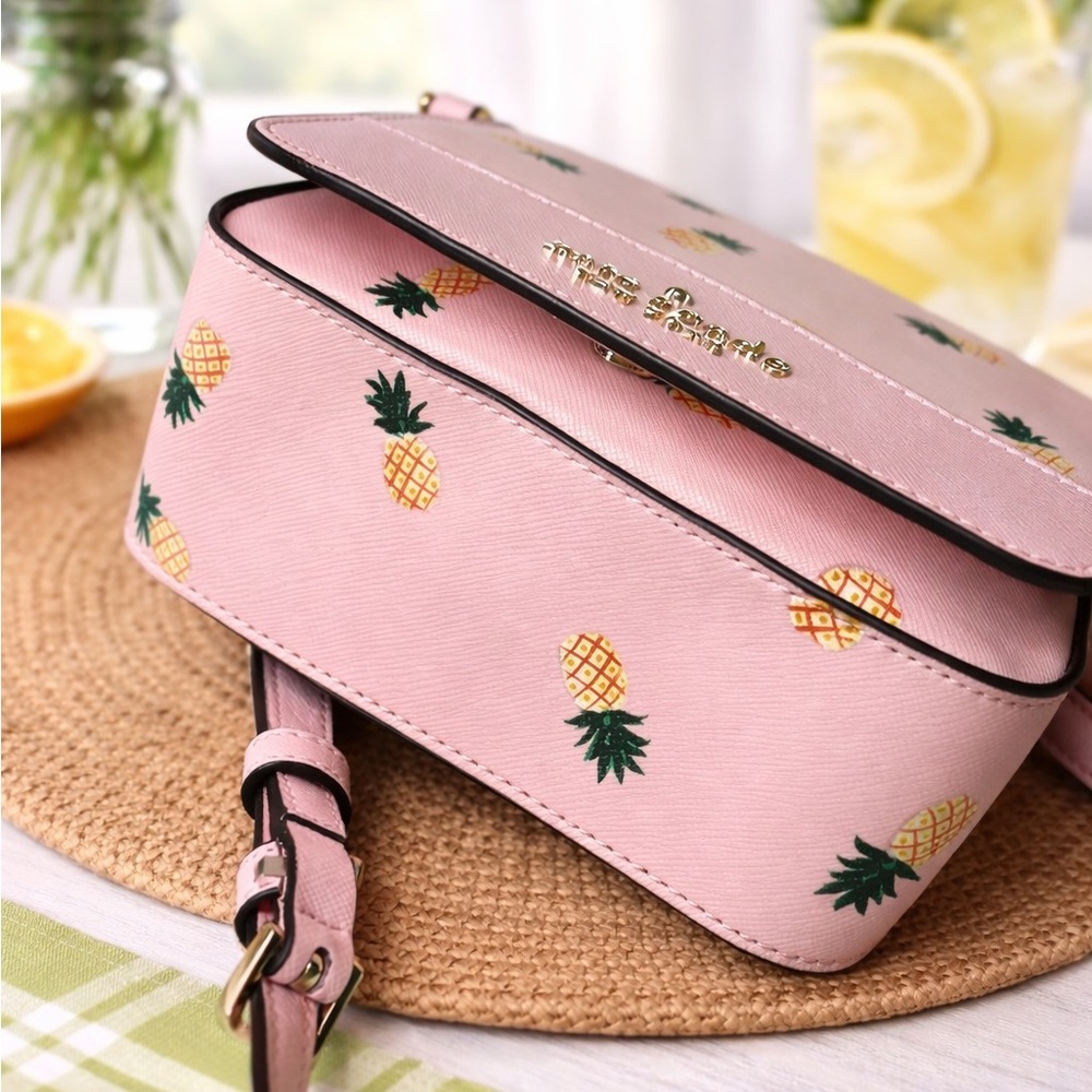 Kate Spade New York Staci Square
Pineapple Printed Shoulder/Crossbody Bag - Picture 6 of 17
